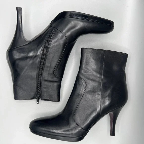 Via Spiga Shoes Via Spiga Heeled Black Boots Womens Sz 6m